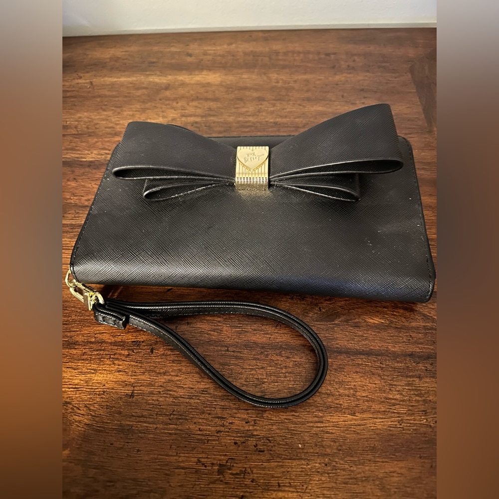 Xox betsey wallet